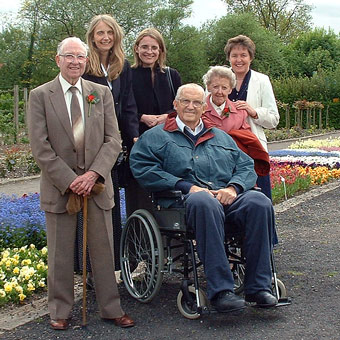 Frank, Elizabeth, Susan, Reg, Joyce and Liz