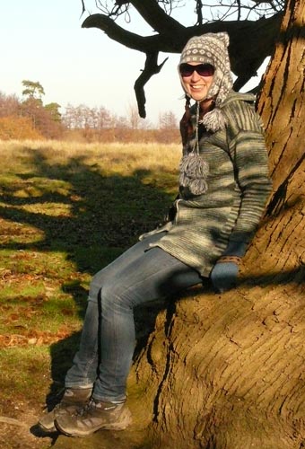 Kerry, hanging about in a tree!