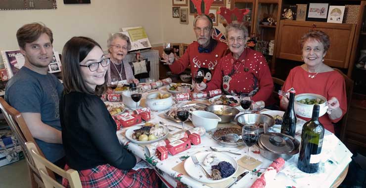 Christmas Lunch:Tim, Lorna, Bobs, Ed, Chris, and Lix - John took the photograph!