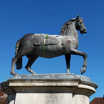 Where is William III?